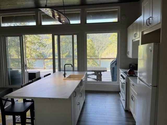 8444 West Sakinaw Lakeshore Way, Pender Harbour Egmont, BC, V0N 2H1 - 16
