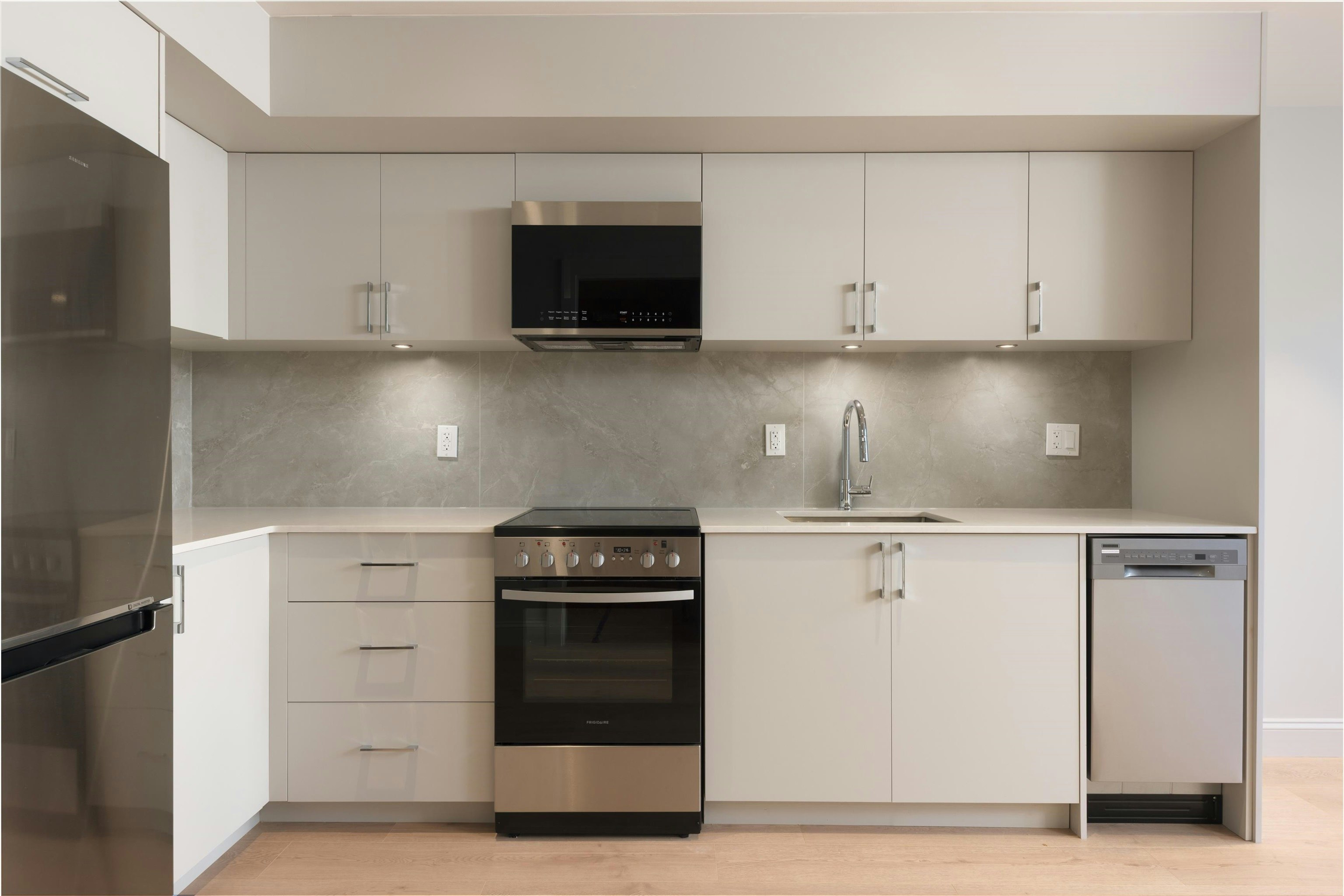 3579 W 19th Avenue, Vancouver, BC, V6S 1C3 - 35