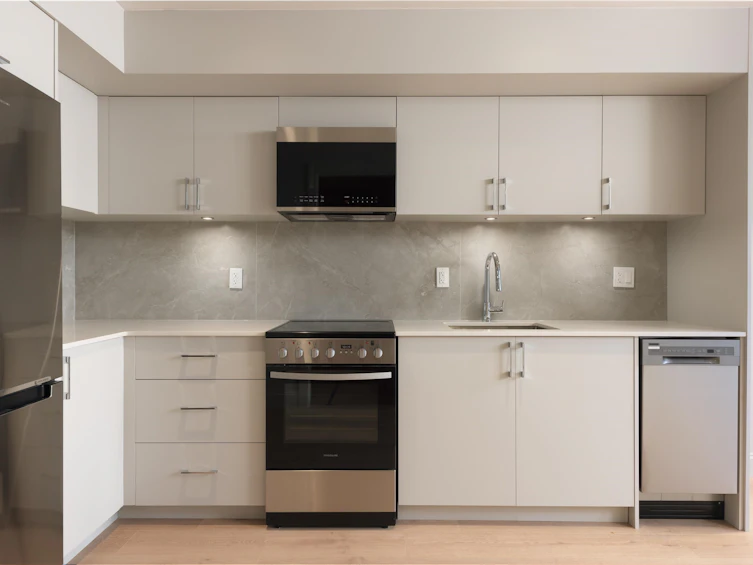 3579 W 19th Avenue, Vancouver, BC, V6S 1C3 - 35
