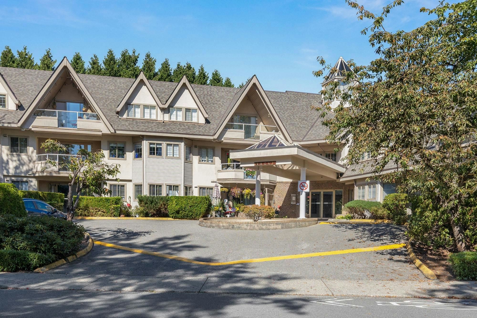 307-19241 Ford Road, Pitt Meadows, BC, V3Y 2N4
