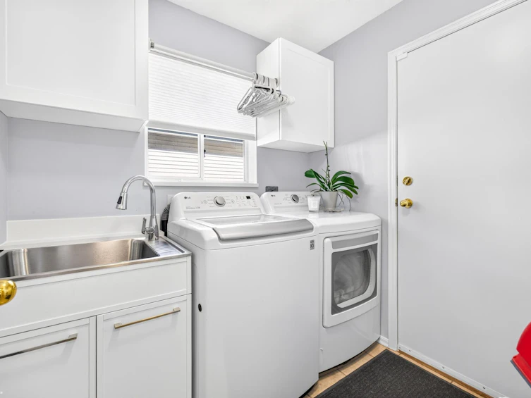 8396 Centre Street, Delta, BC, V4C 3X4 - 18