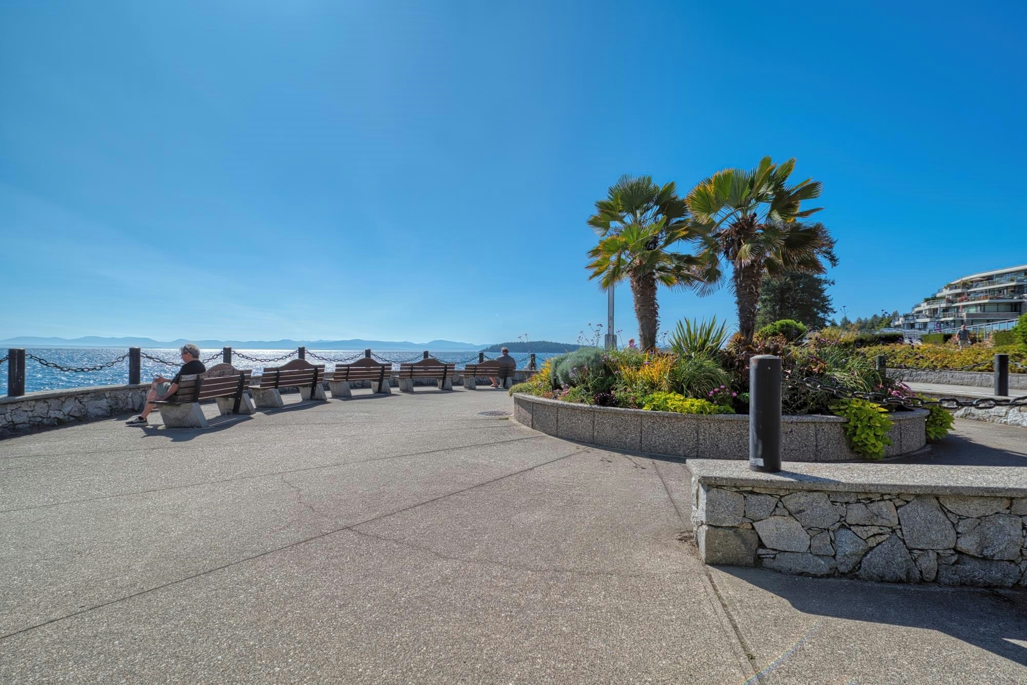 202-5470 Inlet Avenue, Sechelt, BC, V7Z 0H4 - 34