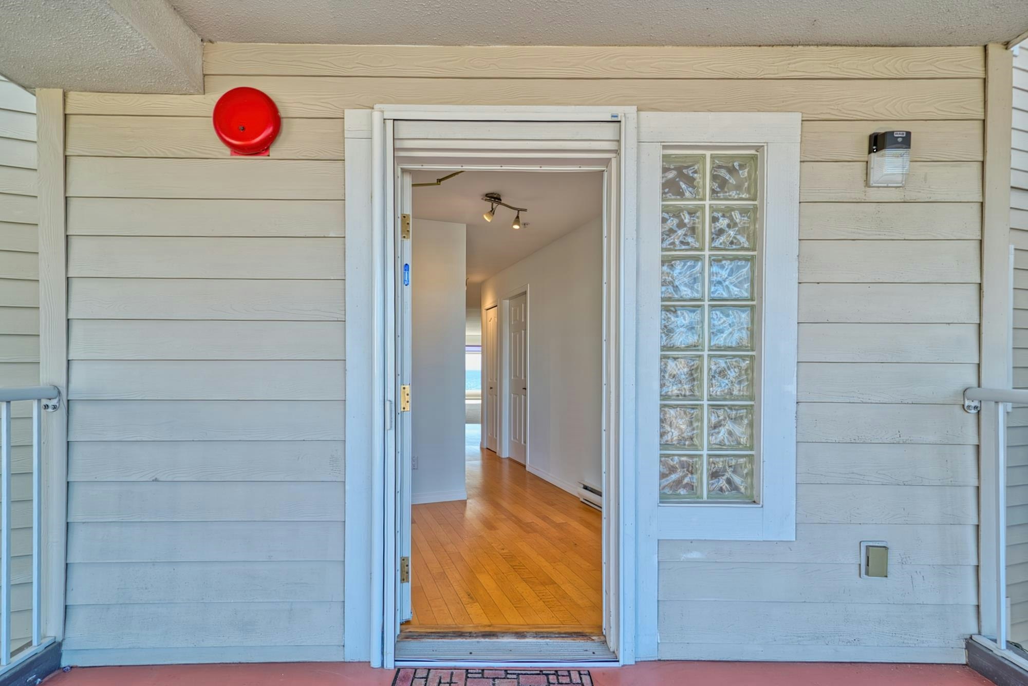 202-5470 Inlet Avenue, Sechelt, BC, V7Z 0H4 - 7