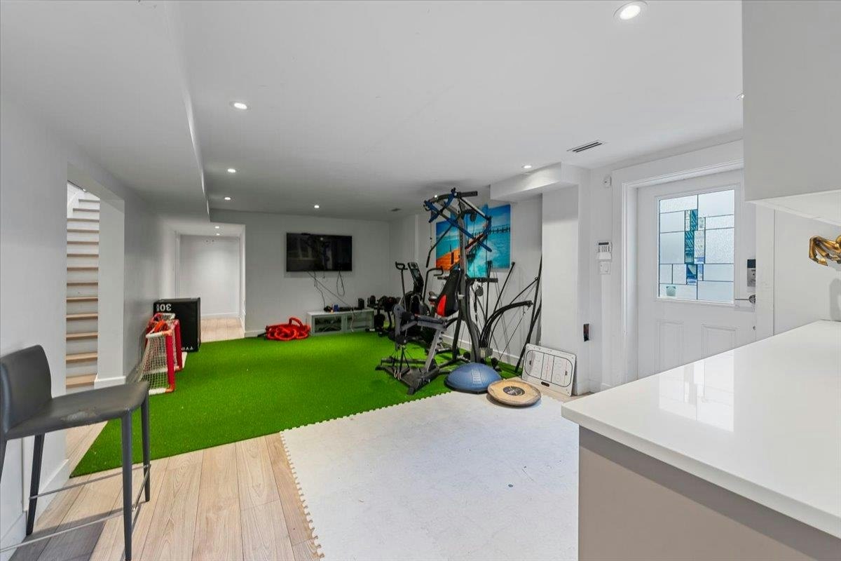 23177 Willett Avenue, Richmond, BC, V6V 3C6 - 29