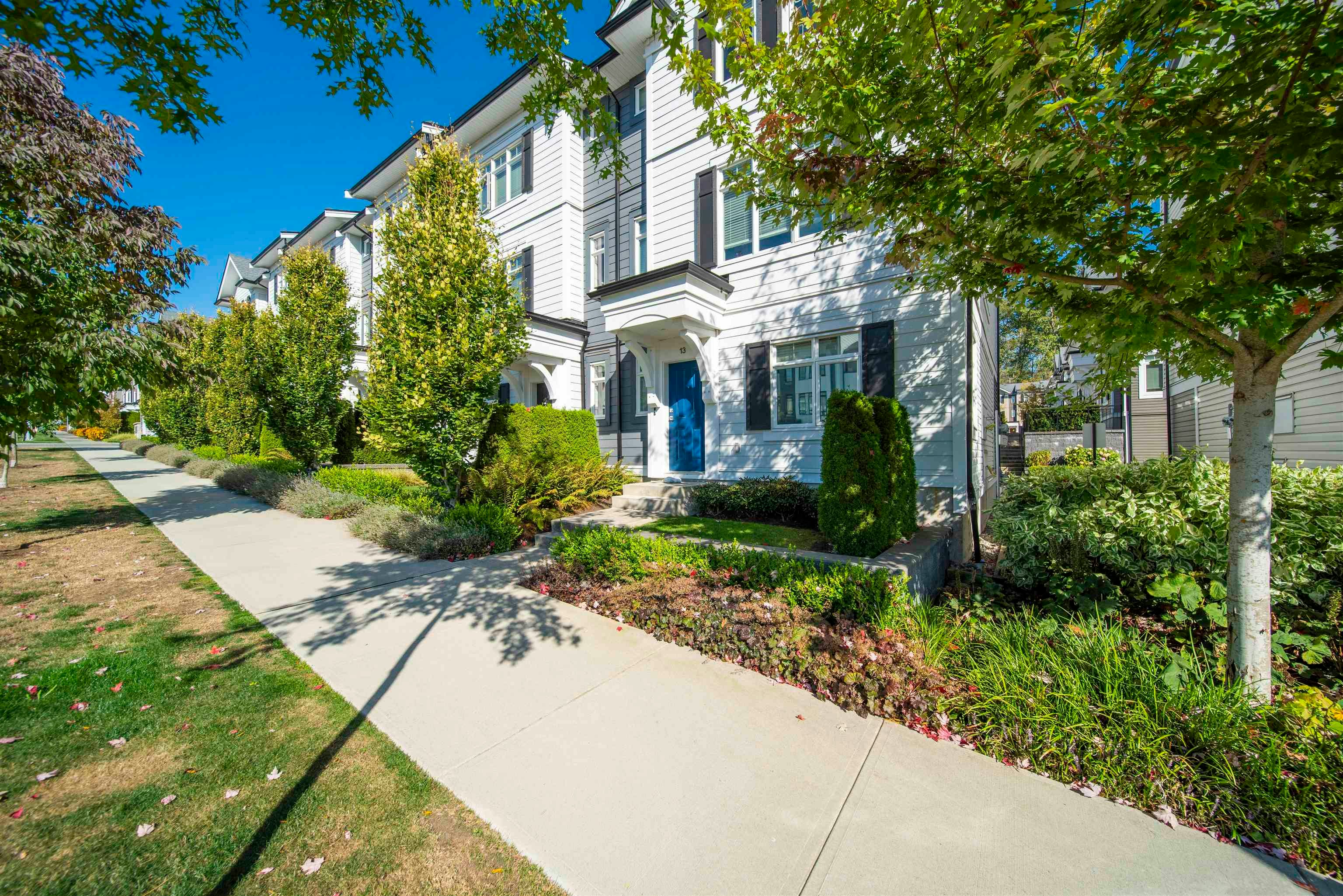 13-2070 Oak Meadows Drive - 2