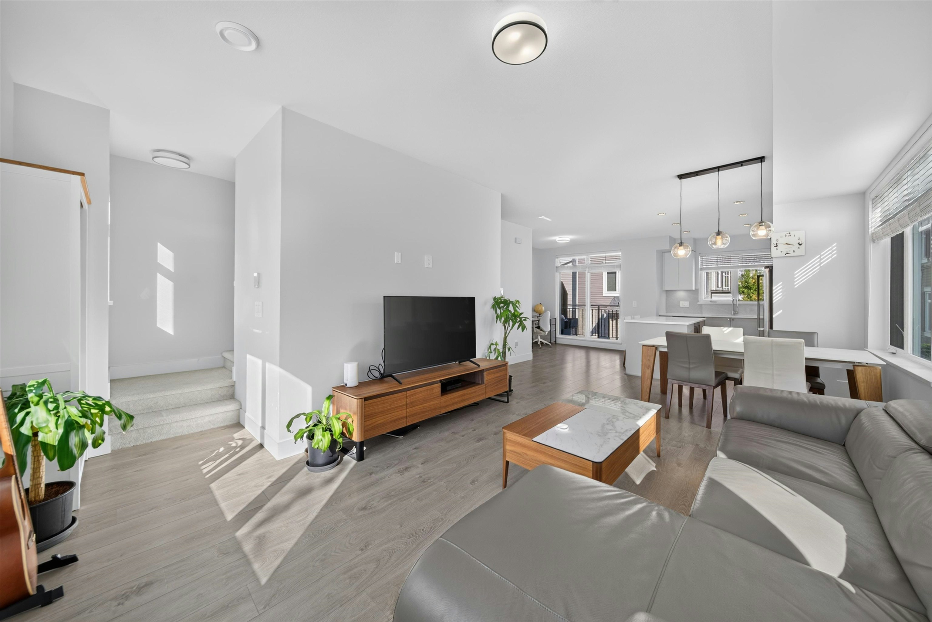 13-2070 Oak Meadows Drive, Surrey, BC, V3Z 1J1 - 11
