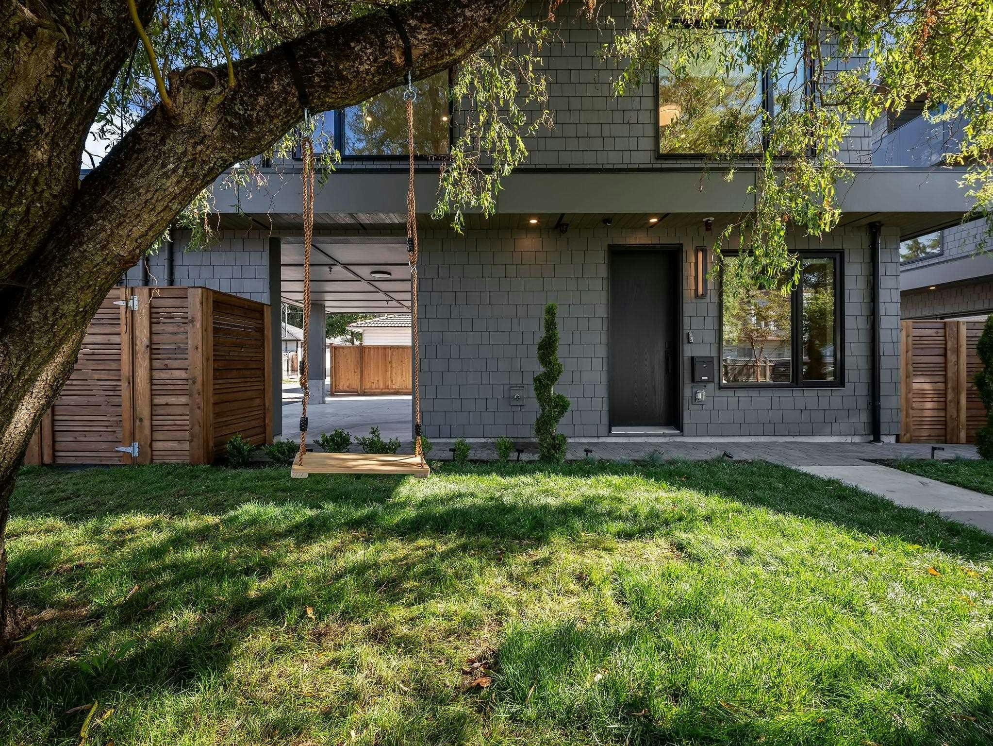 2866 Semlin Drive, Vancouver, BC, V5N 2C5
