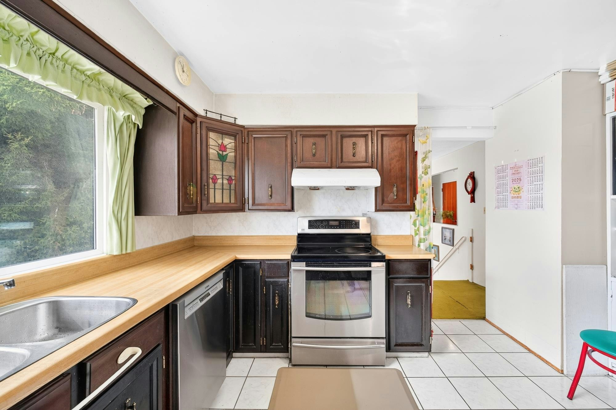 11551 Montego Street, Richmond, BC, V6X 1H5 - 6