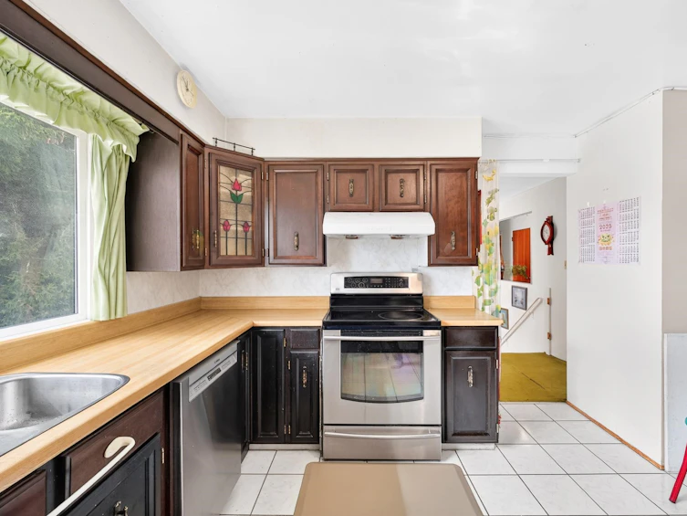 11551 Montego Street, Richmond, BC, V6X 1H5 - 6