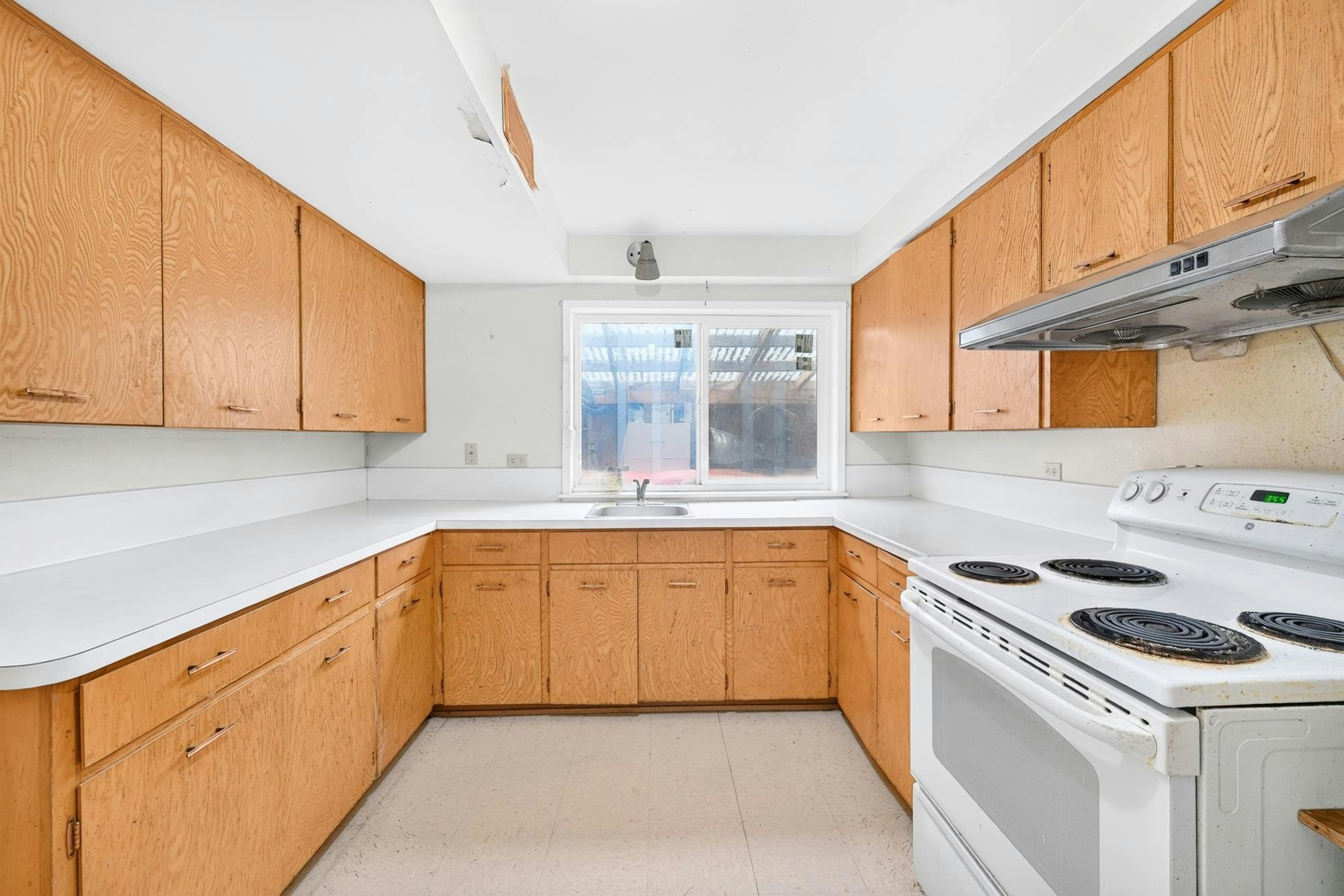 11551 Montego Street, Richmond, BC, V6X 1H5 - 21