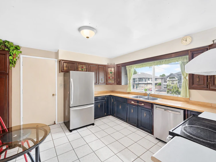 11551 Montego Street, Richmond, BC, V6X 1H5 - 5