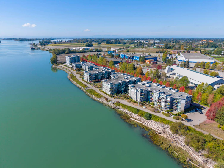 207-14300 Riverport Way, Richmond, BC, V6W 0A4