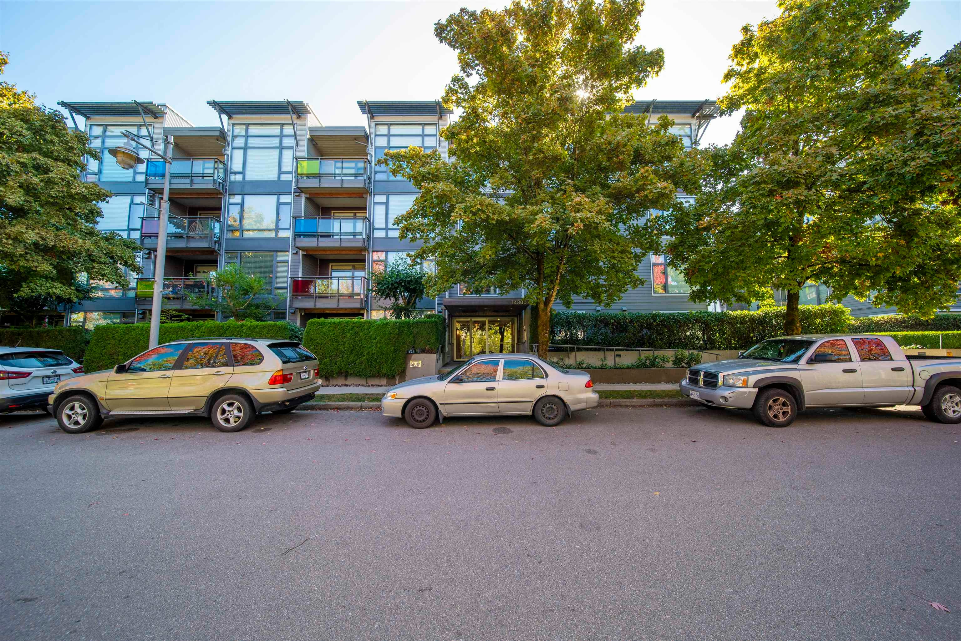 207-14300 Riverport Way - 3