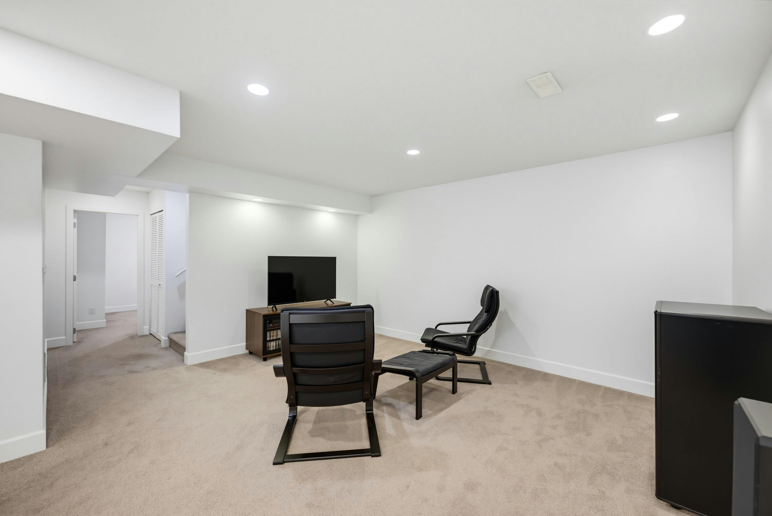 24070 Hill Avenue, Maple Ridge, BC, V2W 1Z9 - 21