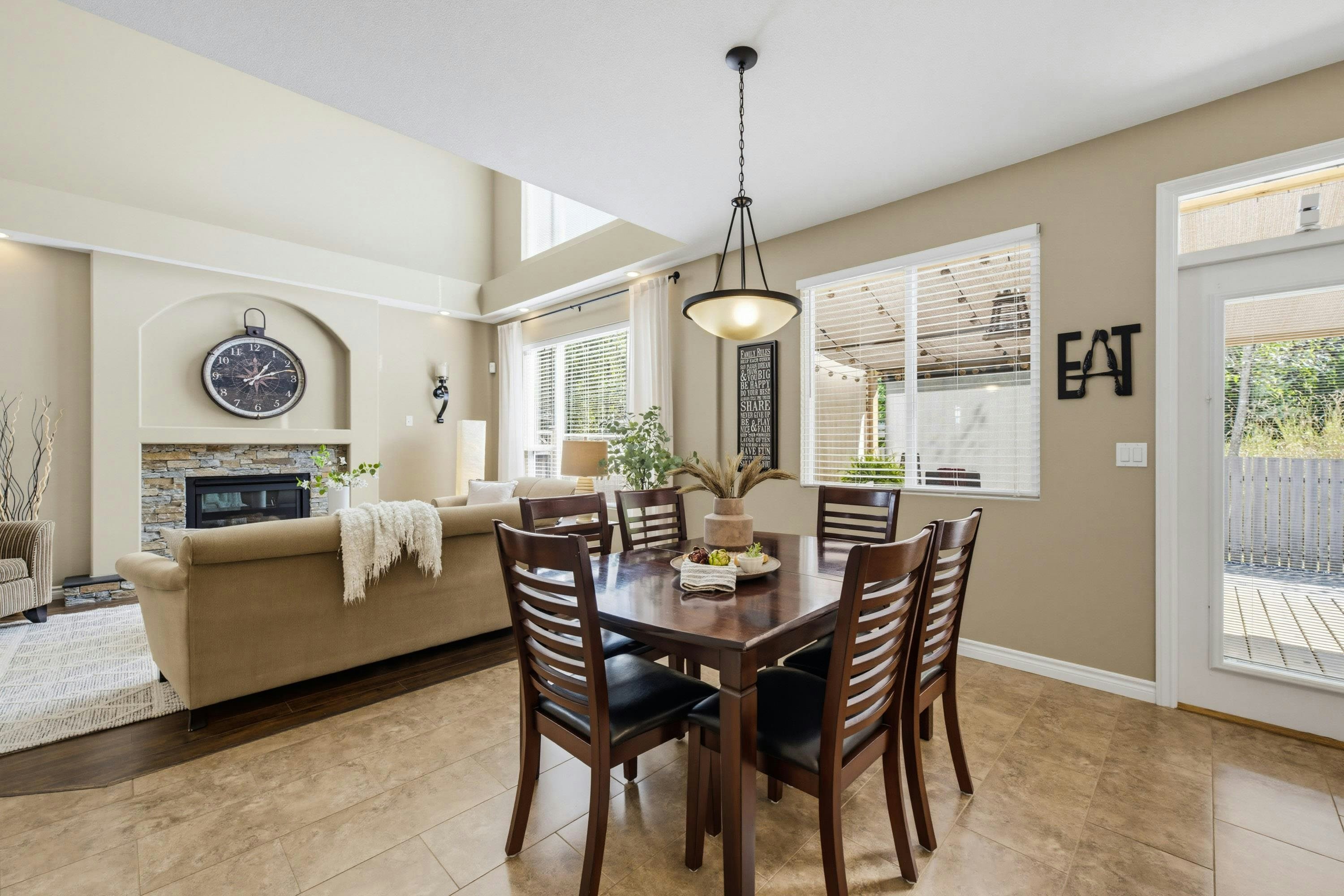 24070 Hill Avenue, Maple Ridge, BC, V2W 1Z9 - 8