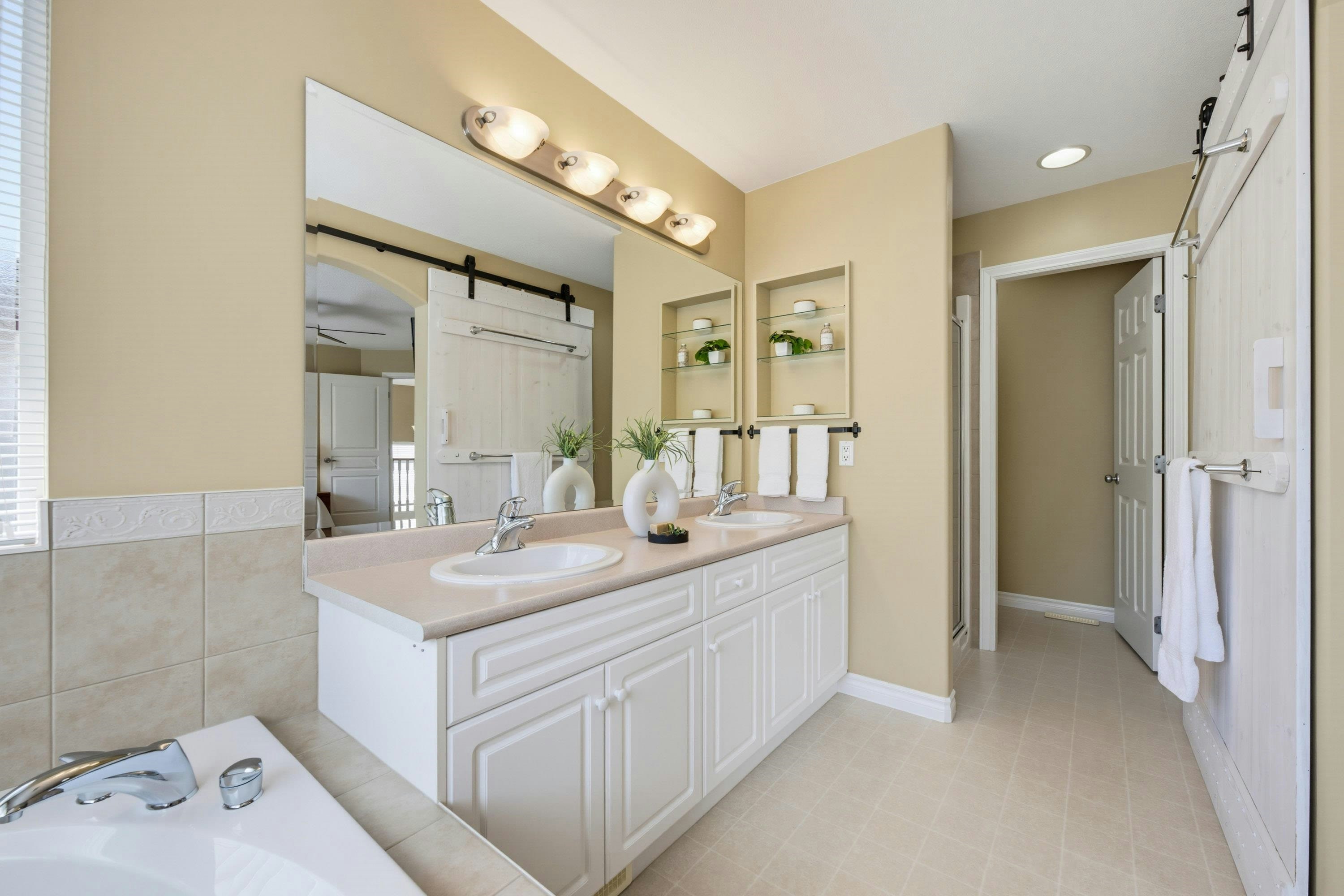 24070 Hill Avenue, Maple Ridge, BC, V2W 1Z9 - 15