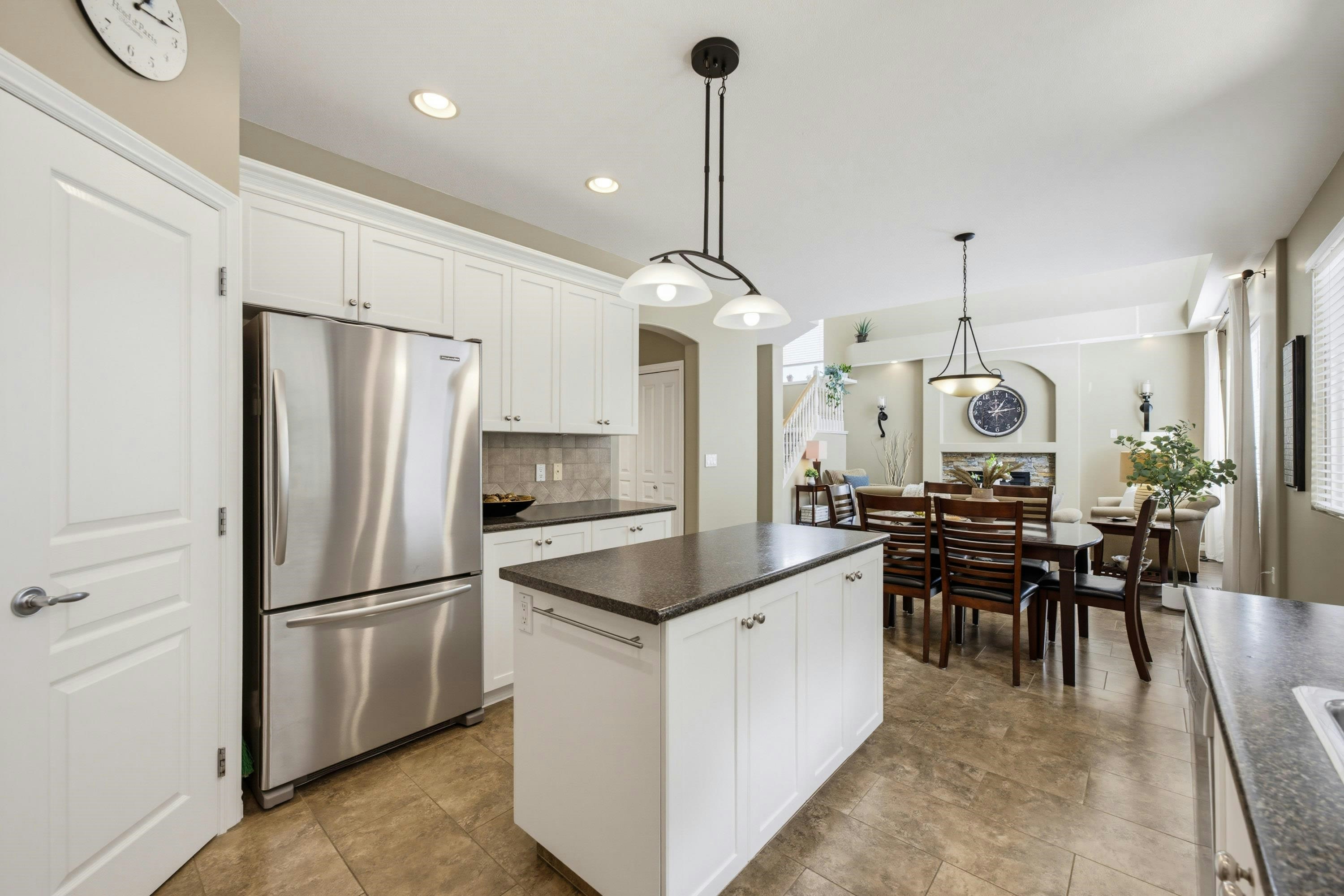 24070 Hill Avenue, Maple Ridge, BC, V2W 1Z9 - 12