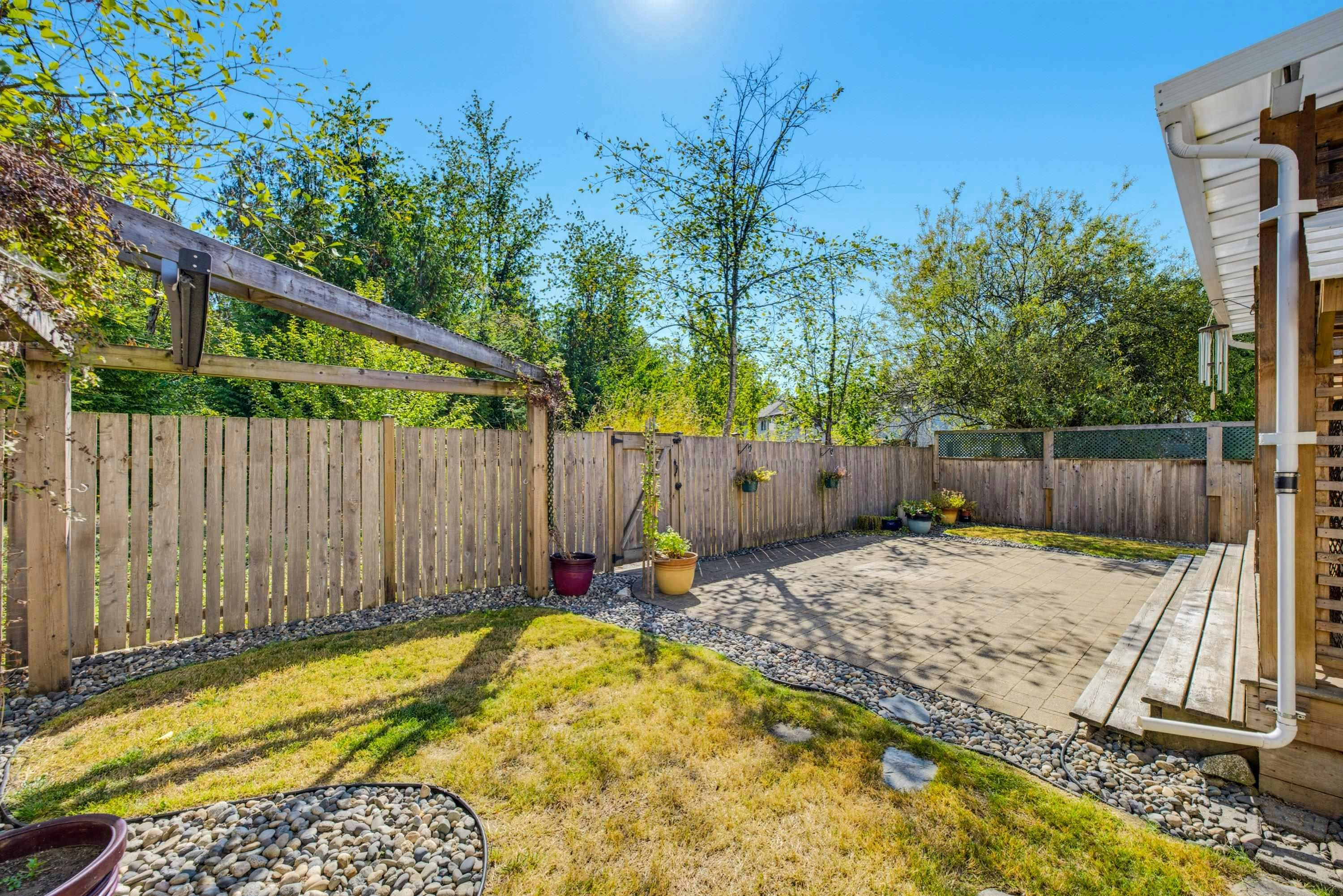 24070 Hill Avenue, Maple Ridge, BC, V2W 1Z9 - 35