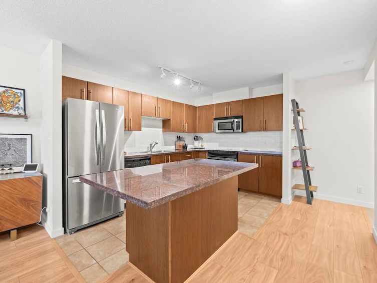 1007-2088 Madison Avenue, Burnaby, BC, V5C 6T5 - 7