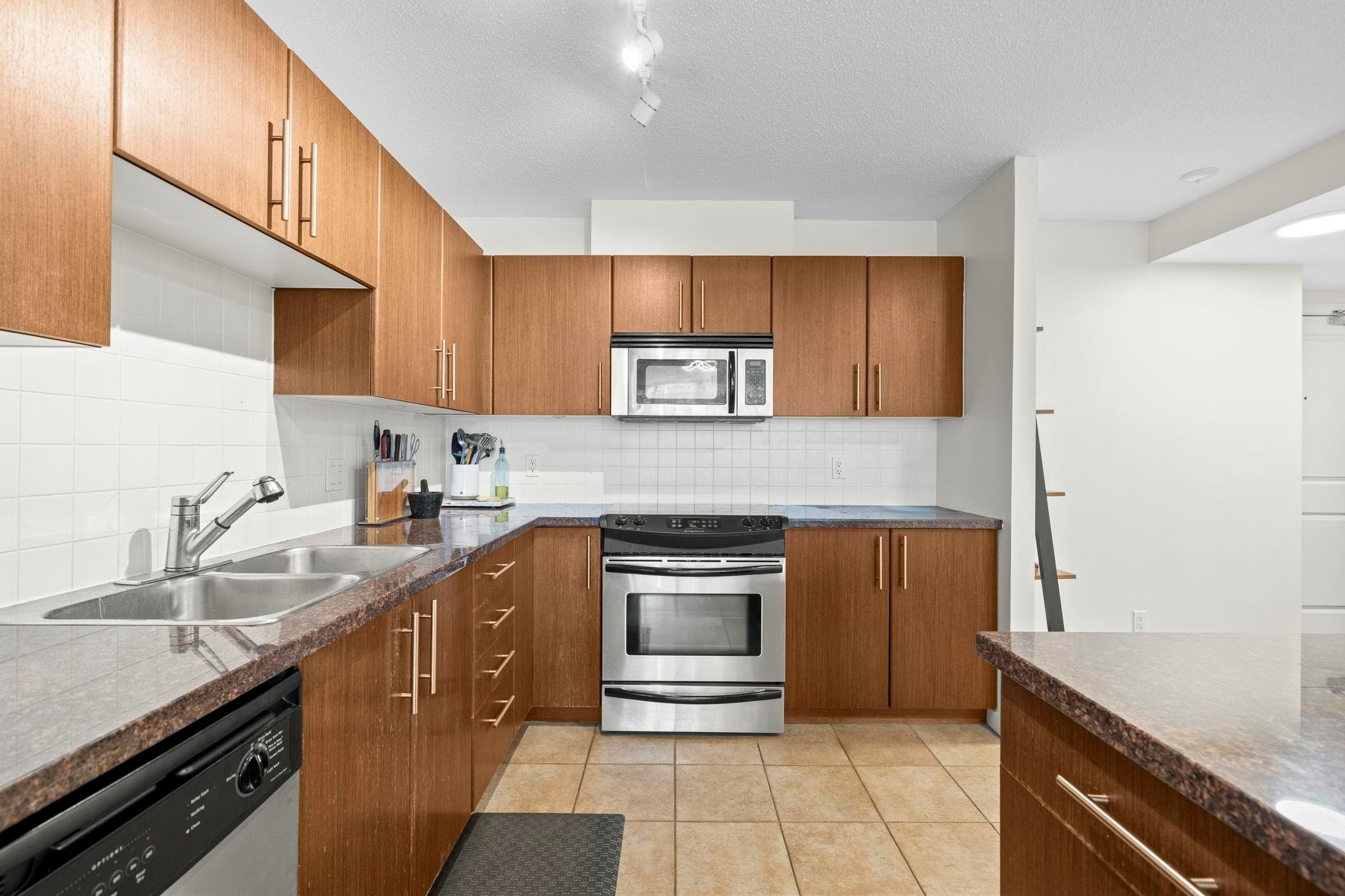 1007-2088 Madison Avenue - 5