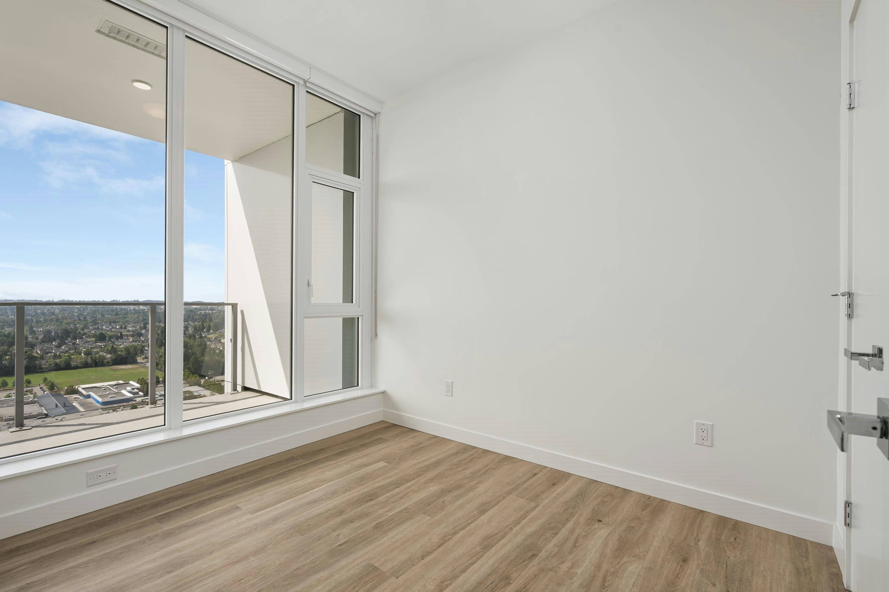 2801-9675 King George Boulevard, Surrey, BC, V3T 0T7 - 8