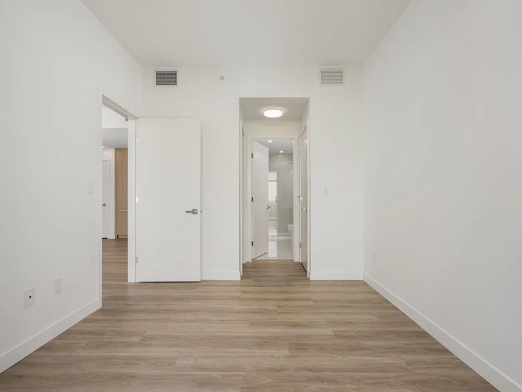 2801-9675 King George Boulevard, Surrey, BC, V3T 0T7 - 23