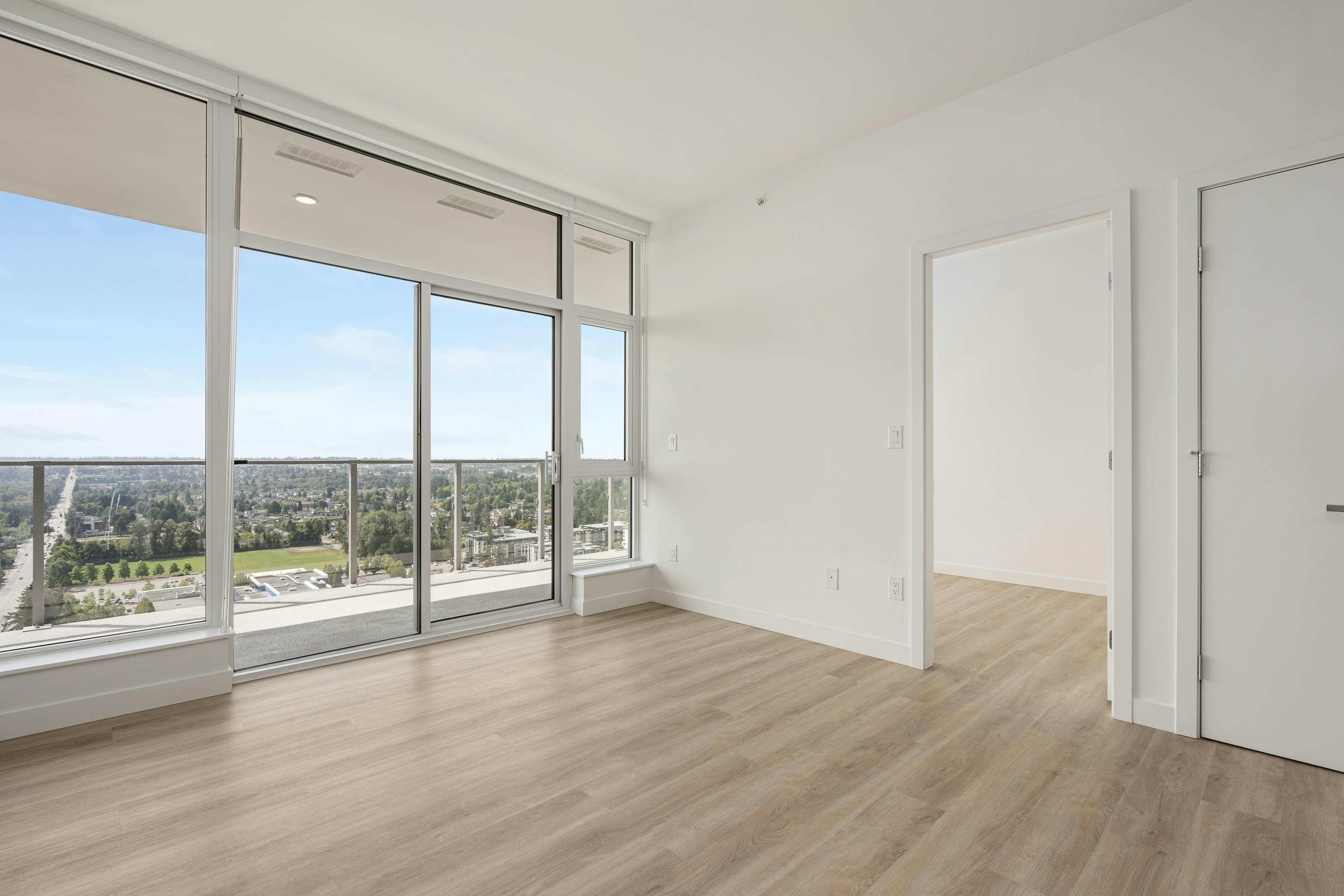 2801-9675 King George Boulevard, Surrey, BC, V3T 0T7 - 14
