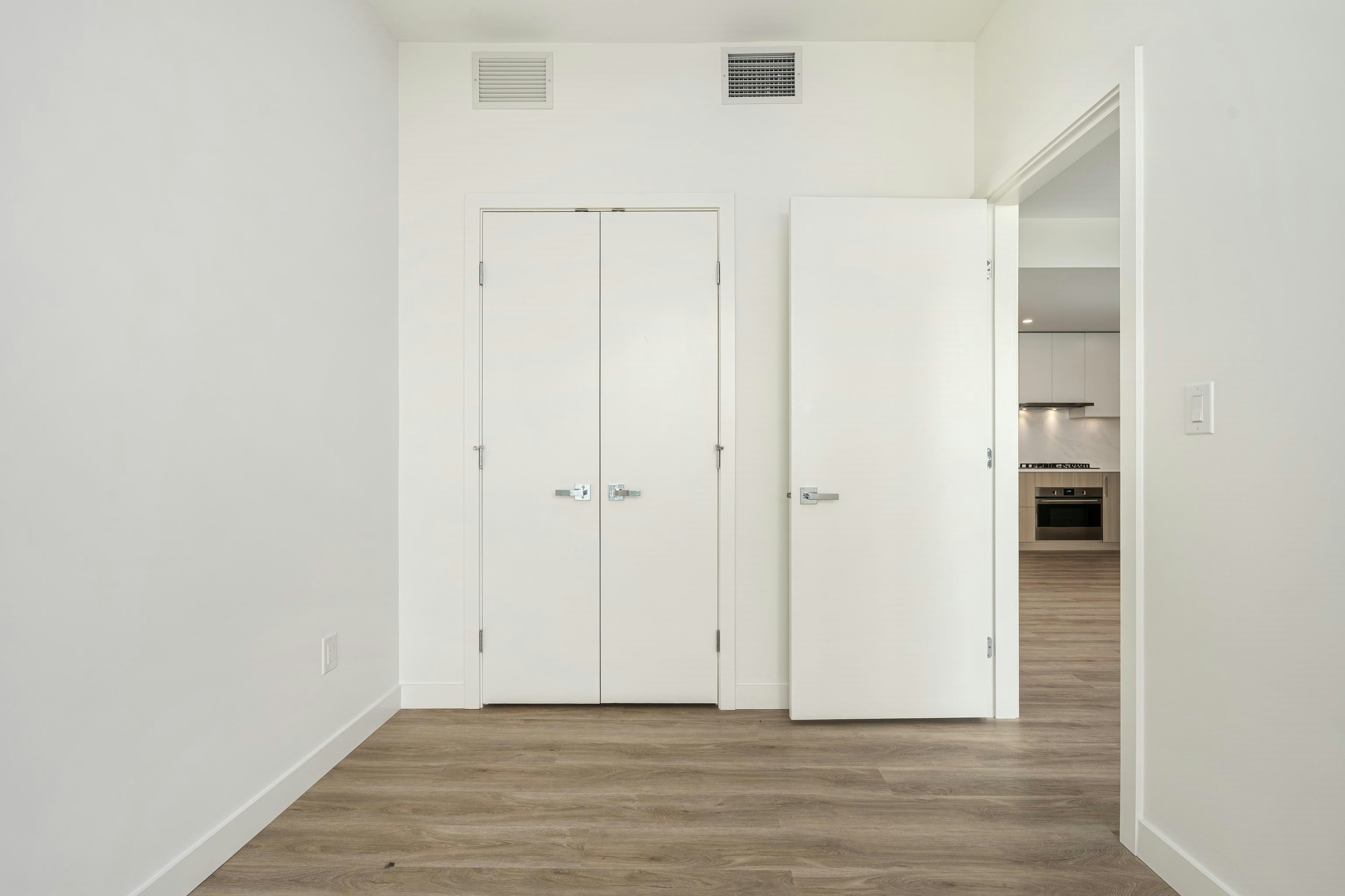2801-9675 King George Boulevard, Surrey, BC, V3T 0T7 - 10