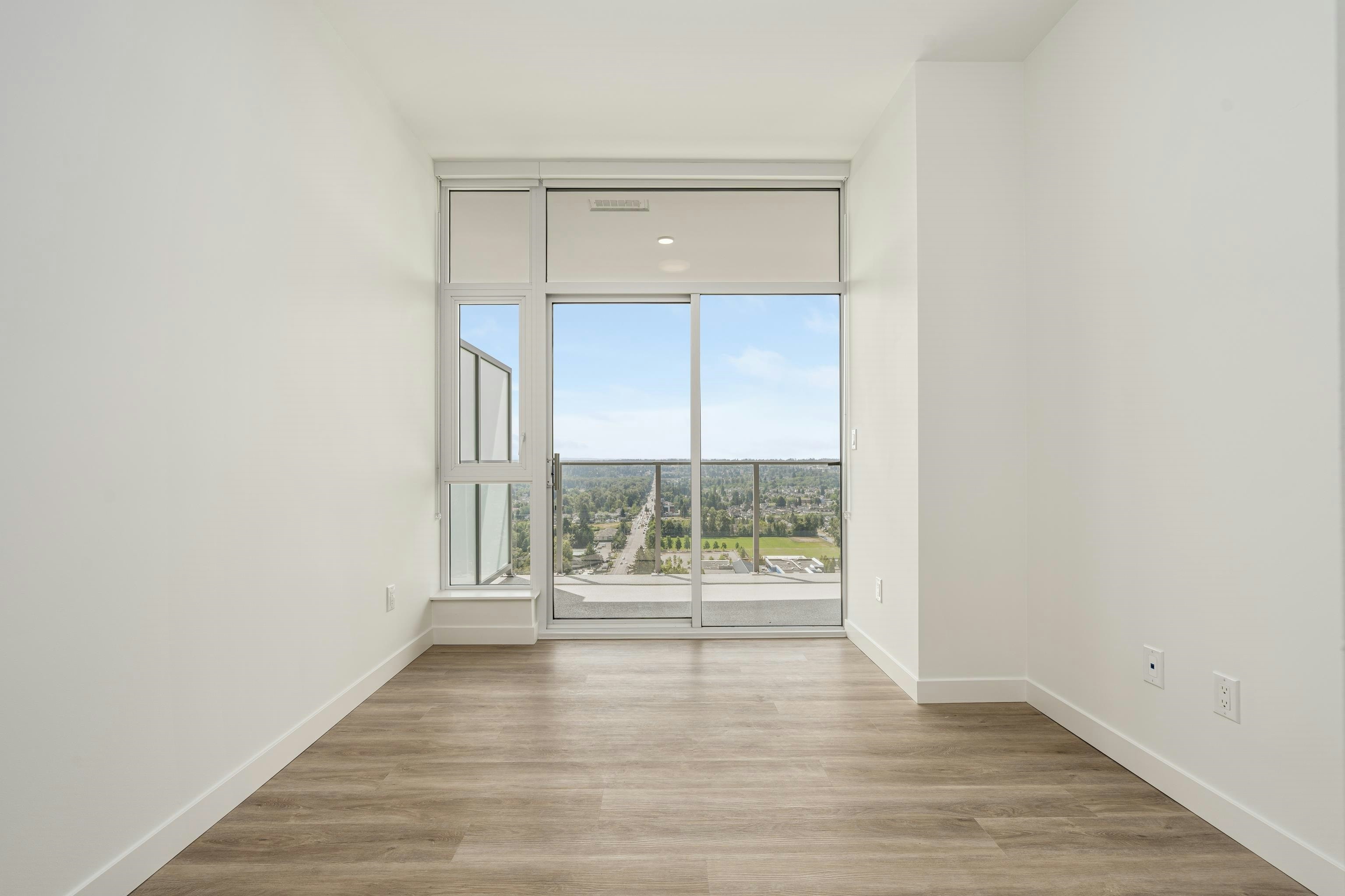 2801-9675 King George Boulevard, Surrey, BC, V3T 0T7 - 22