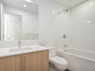2801-9675 King George Boulevard - 5