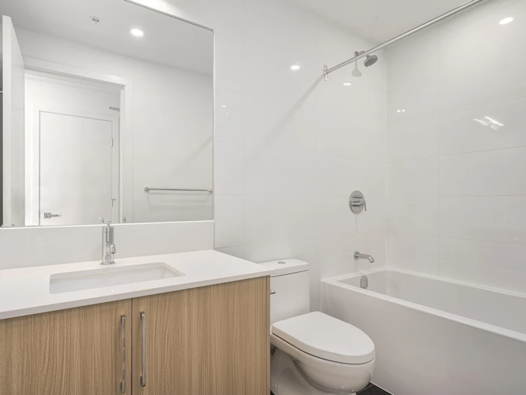 2801-9675 King George Boulevard, Surrey, BC, V3T 0T7 - 5