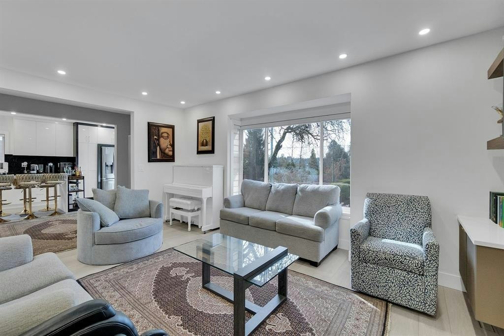 1921 Fulton Avenue - 5