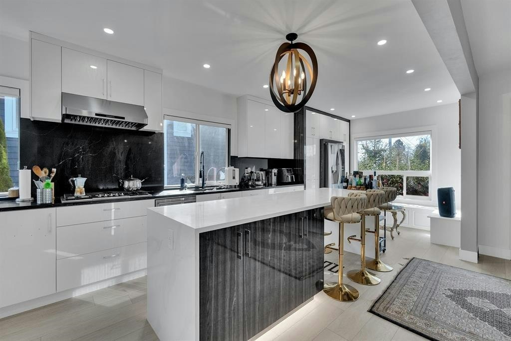 1921 Fulton Avenue, West Vancouver, BC, V7V 1T2 - 9