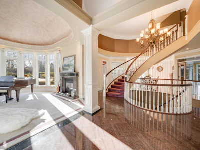 15783 Collingwood Crescent - 3