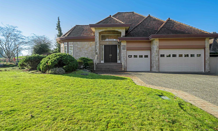 15783 Collingwood Crescent