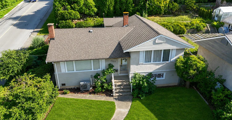 4409 Marine Drive, Burnaby, BC, V5J 3G1 - 3