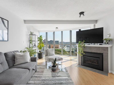 1603-1128 Quebec Street - 3