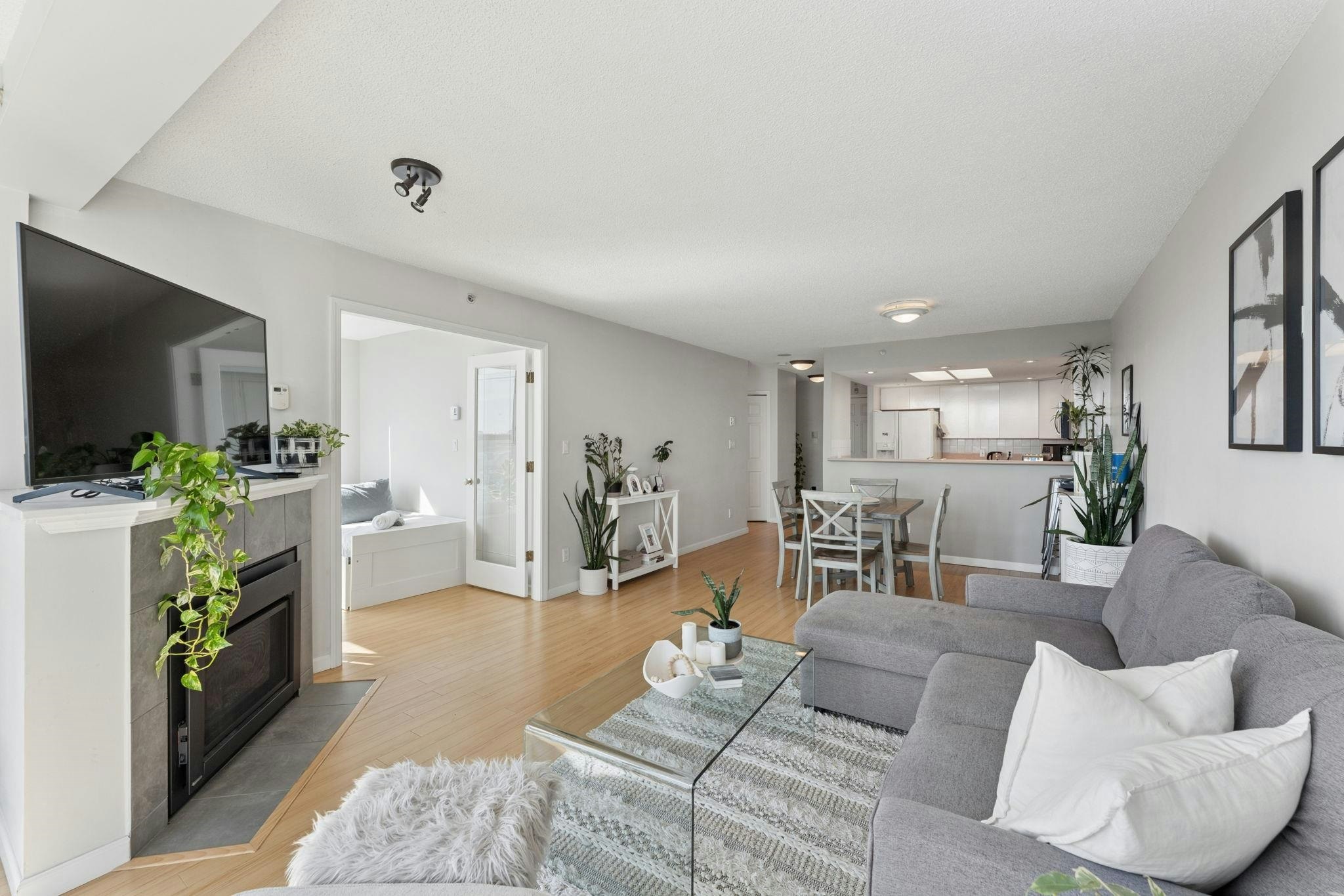1603-1128 Quebec Street - 4