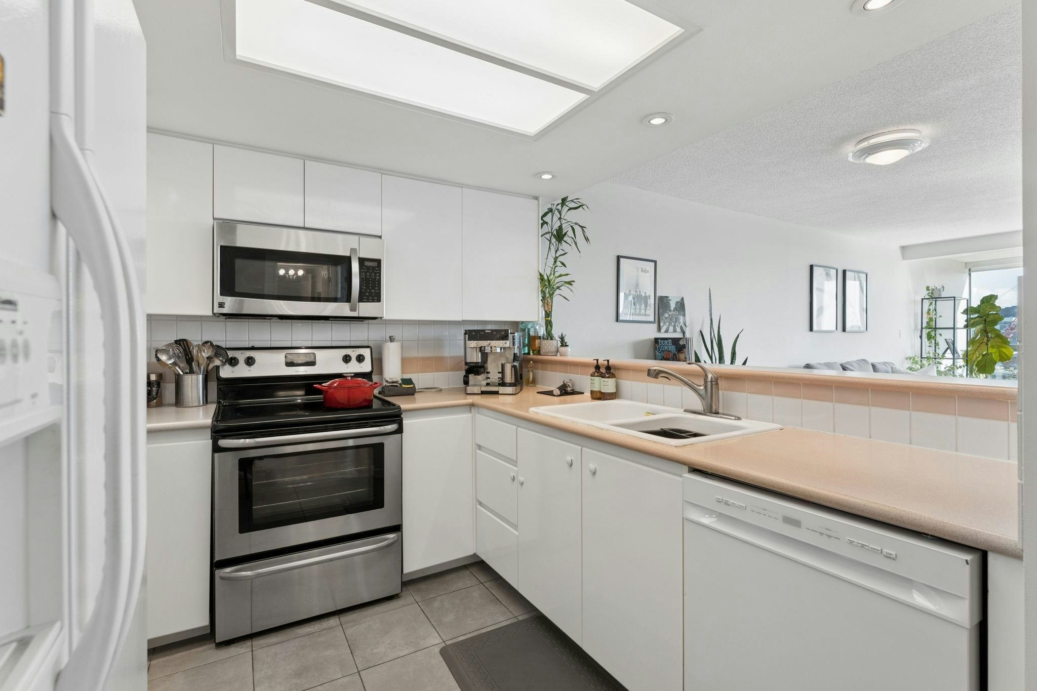 1603-1128 Quebec Street, Vancouver, BC, V6A 4E1 - 12