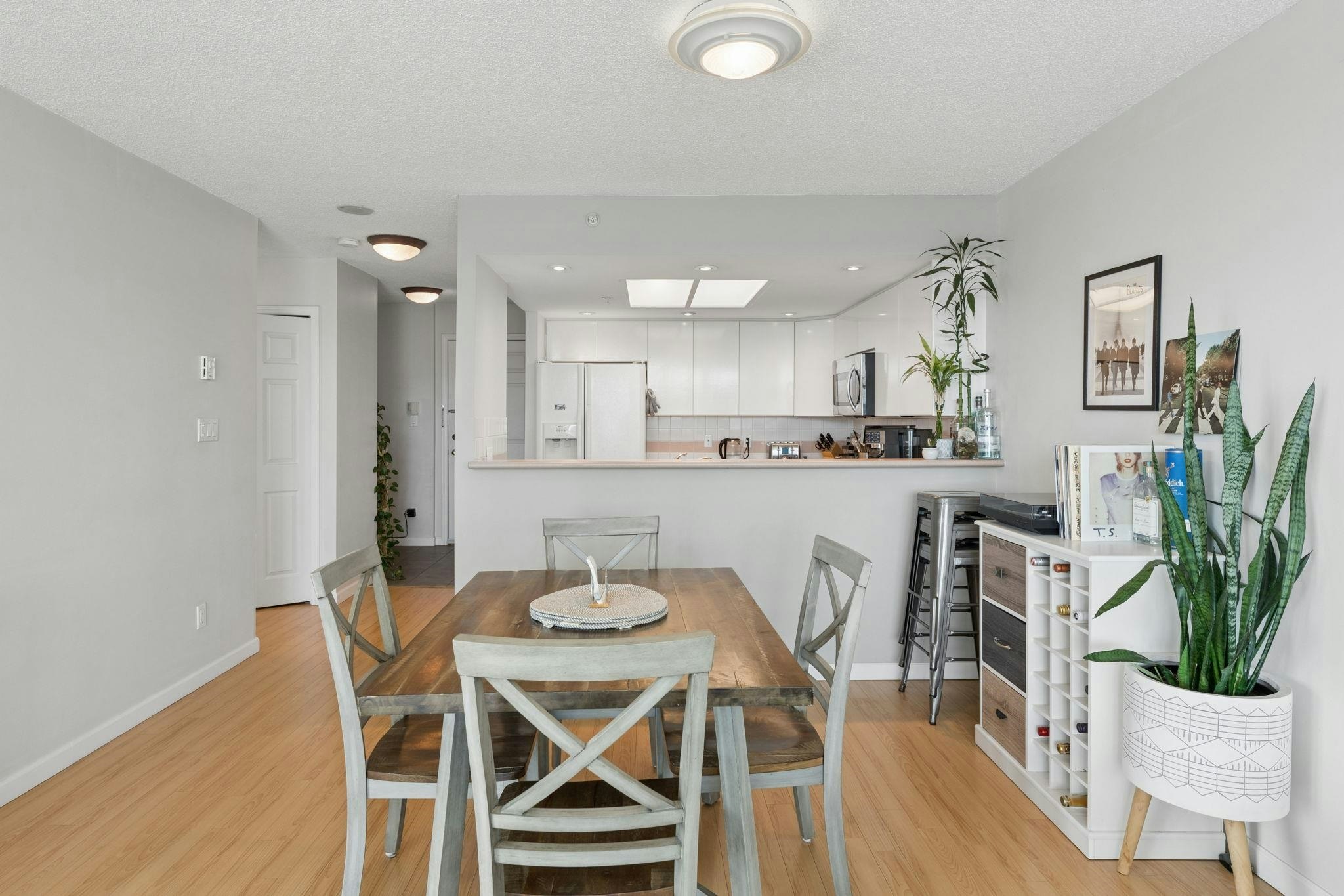 1603-1128 Quebec Street, Vancouver, BC, V6A 4E1 - 11