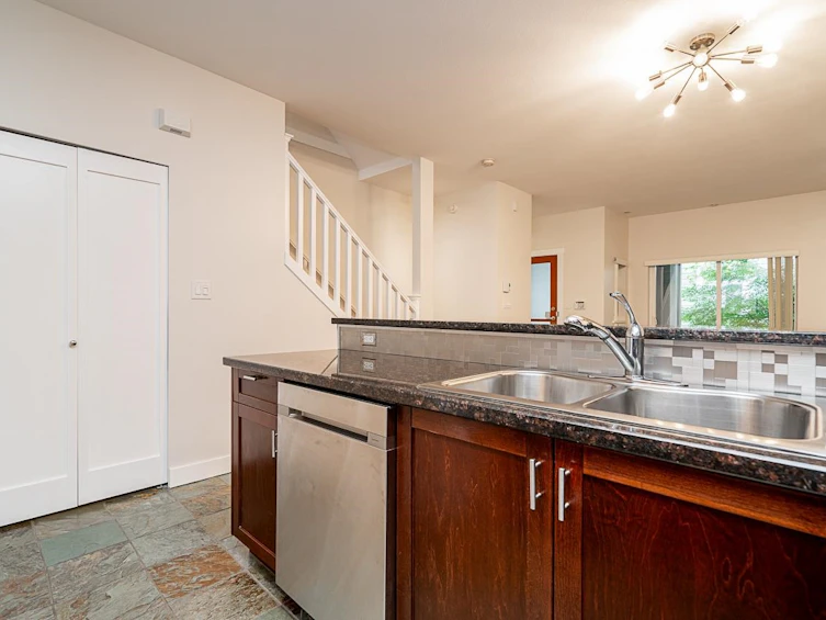 160-7388 Macpherson Avenue, Burnaby, BC, V5J 0A1 - 18