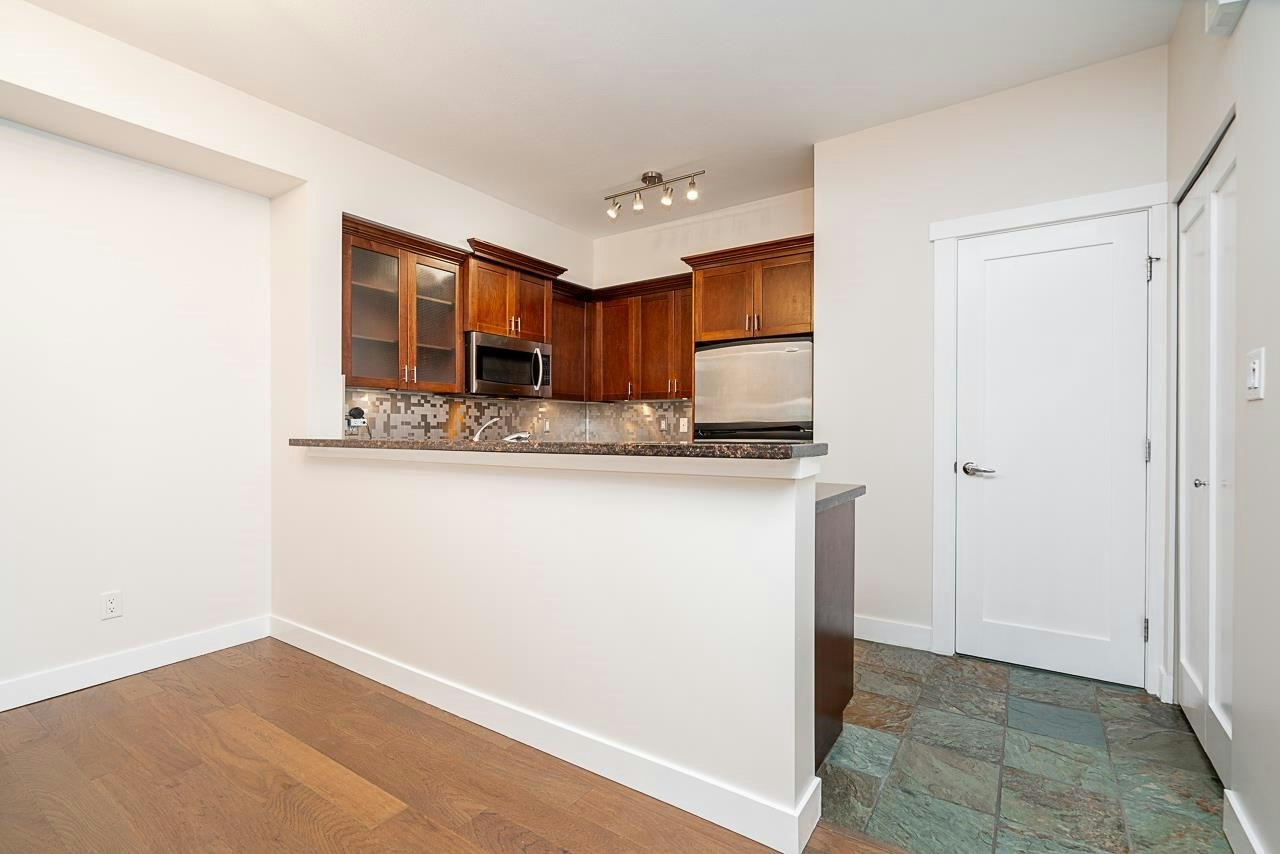 160-7388 Macpherson Avenue, Burnaby, BC, V5J 0A1 - 14