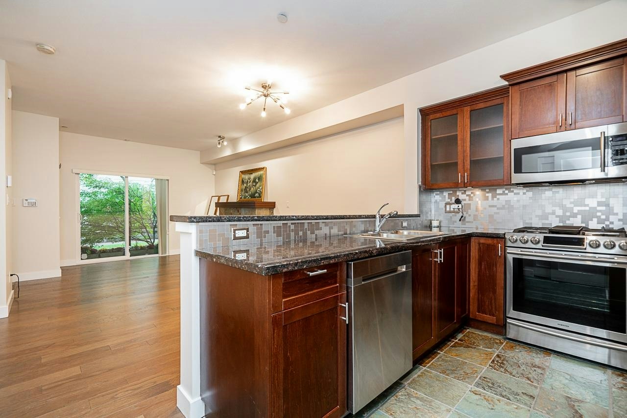 160-7388 Macpherson Avenue, Burnaby, BC, V5J 0A1 - 16