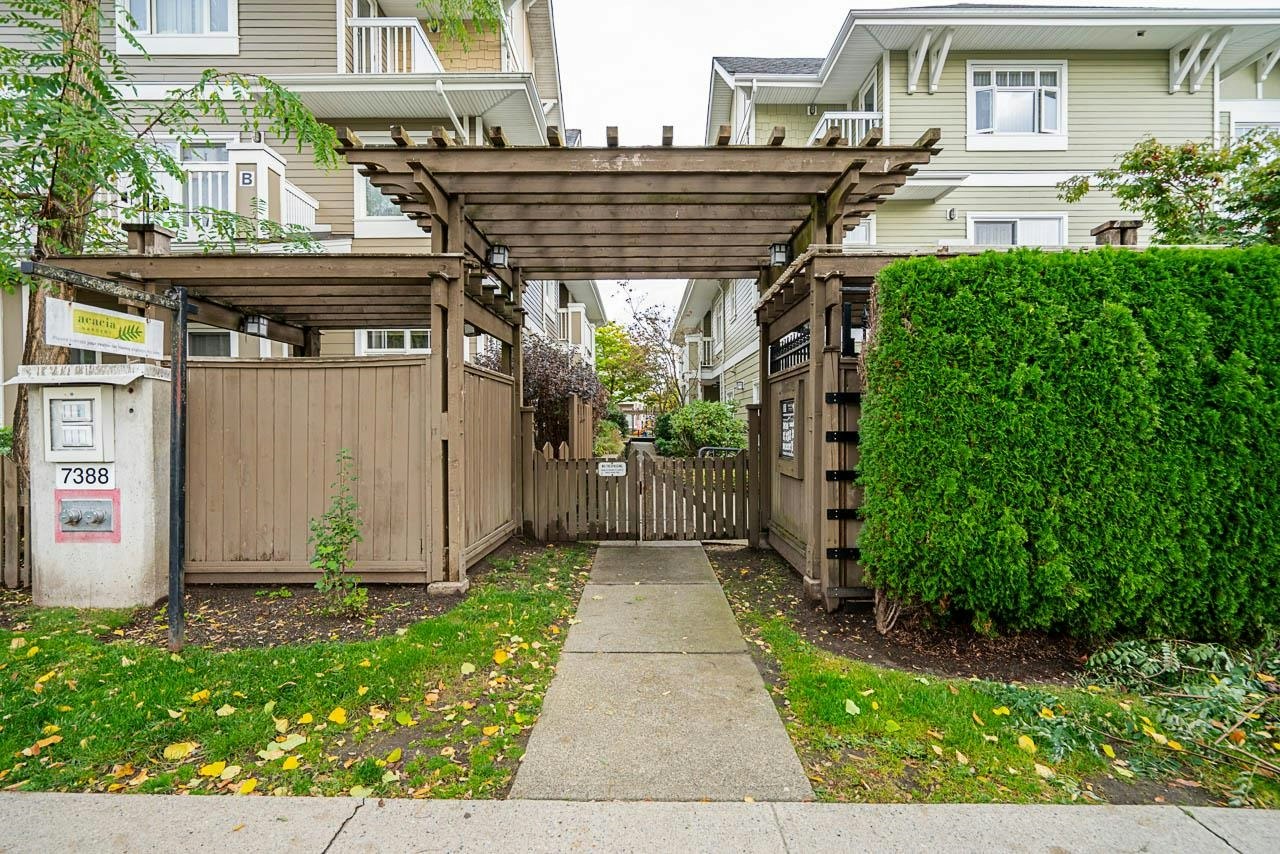 160-7388 Macpherson Avenue - 2