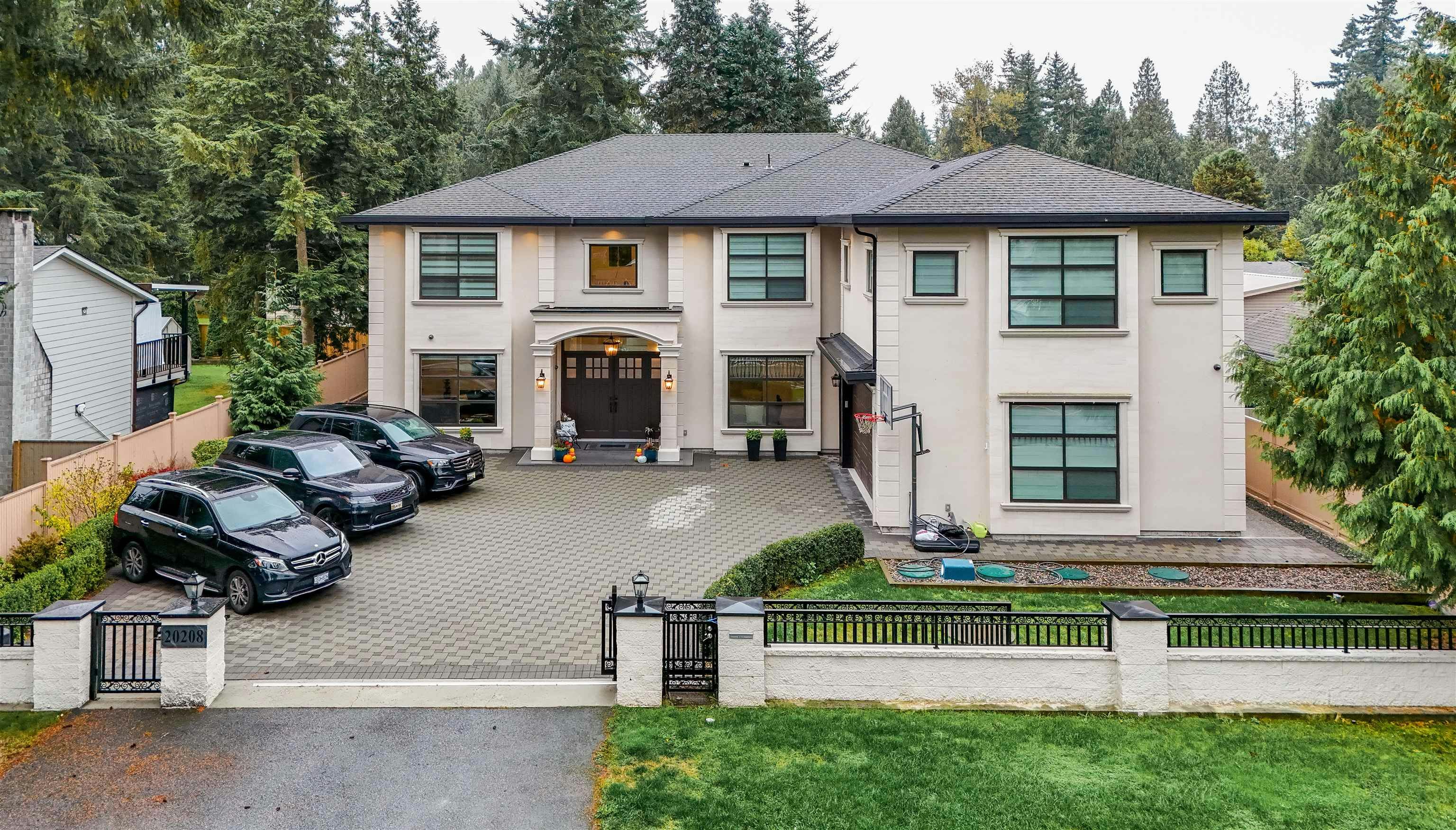 20208 42 Avenue, Langley, BC, V3A 3A6