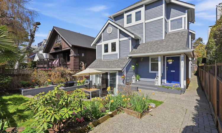 2015 Creelman Avenue