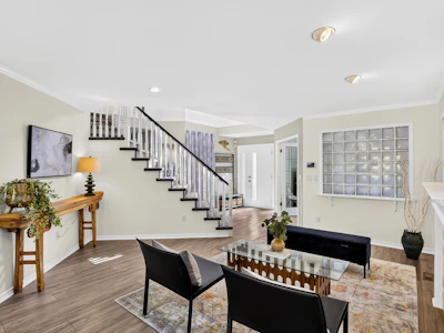 18737 65 Avenue - 5