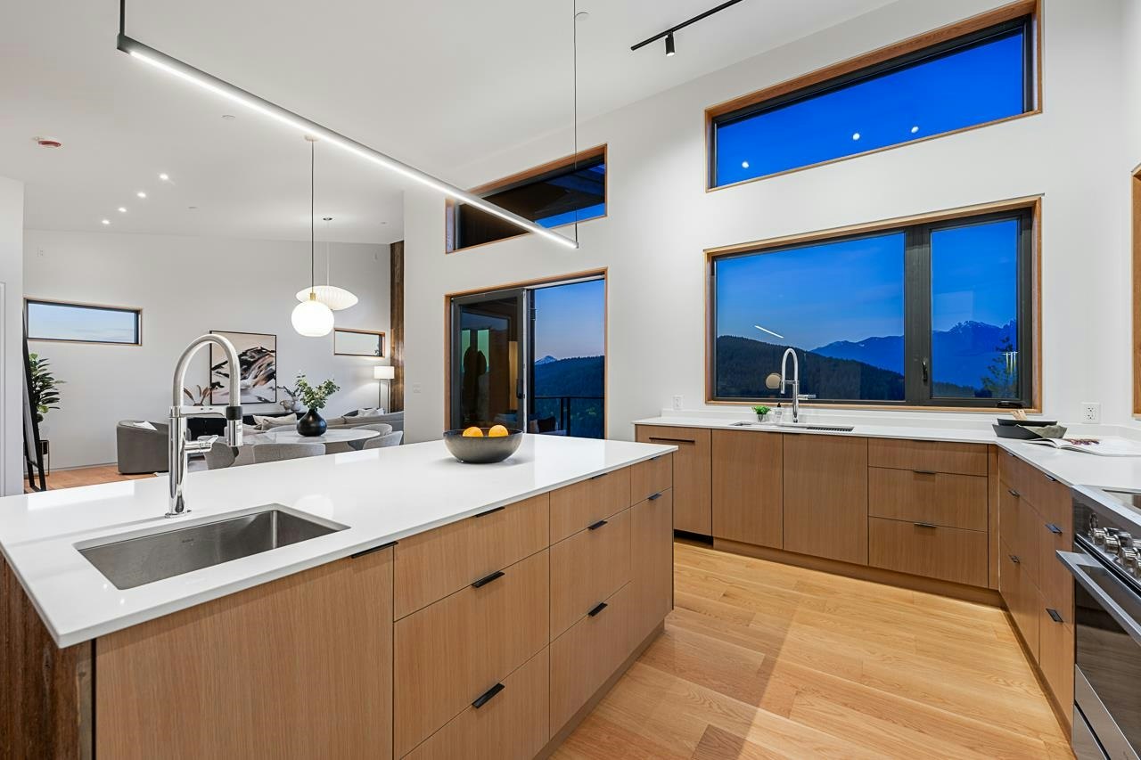 885 Rivendell Drive - 5