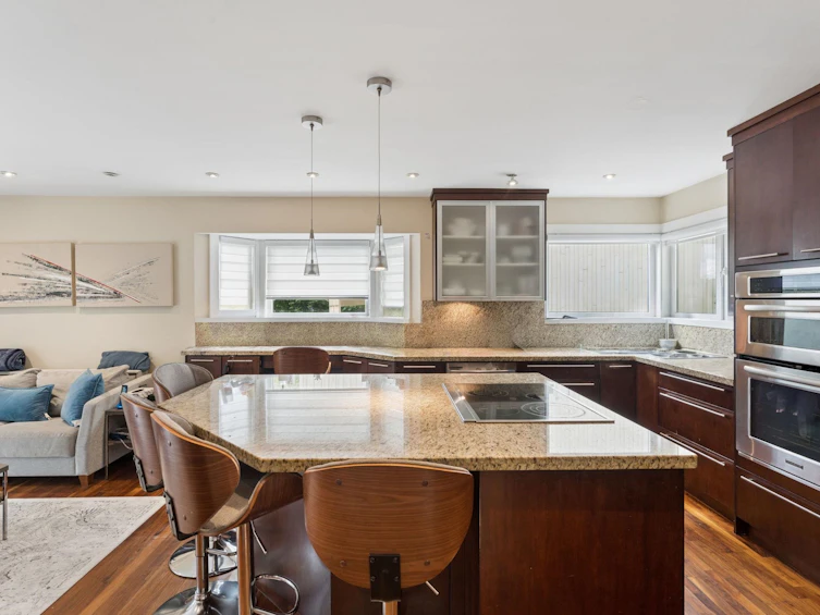 4812 Headland Close, West Vancouver, BC, V7W 3C2 - 6