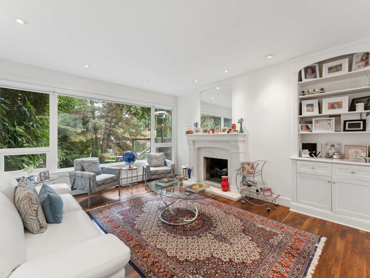 4812 Headland Close, West Vancouver, BC, V7W 3C2 - 2
